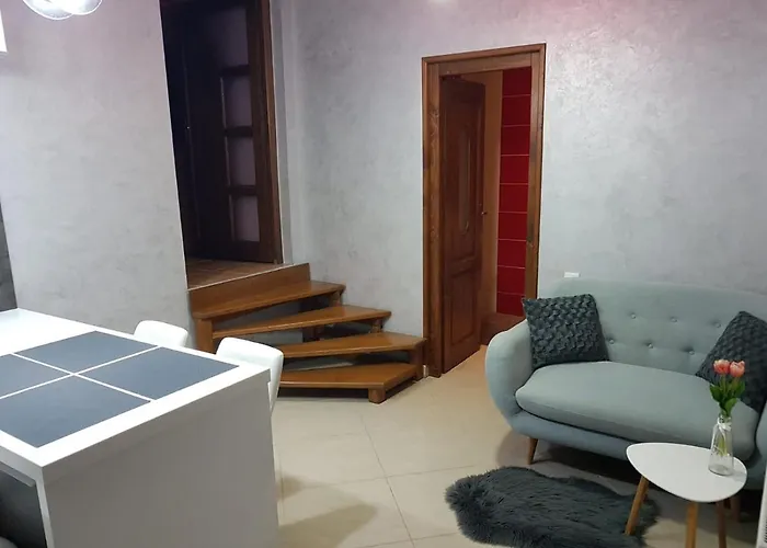Nomi Central Apartment
